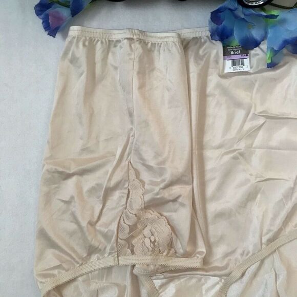 Vanity Fair and Auden NWT Panty Women 11/4XL - Picture 6 of 9